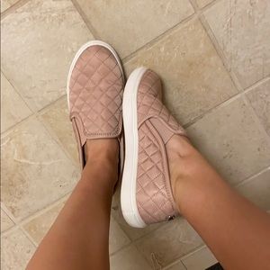 steve madden slip ons